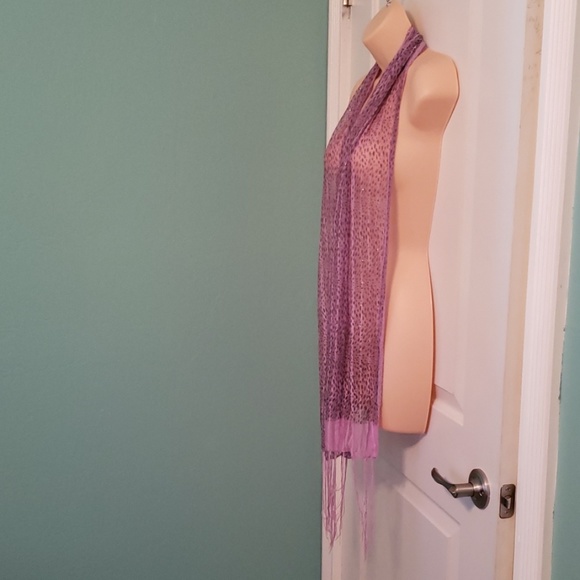 Scarf - Picture 2 of 3